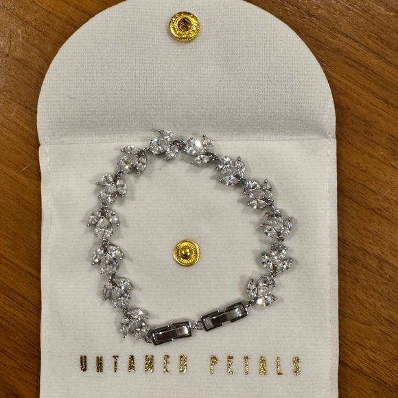 Crystal bracelet - Picture 1 of 2